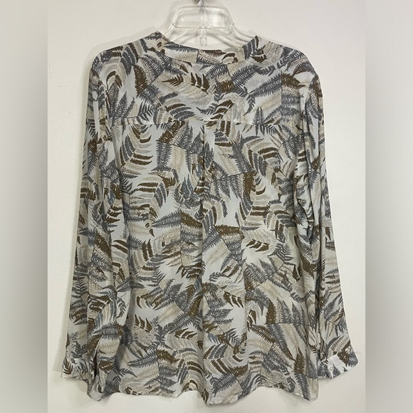 Talbots Size XL, long-sleeved silk blouse - Picture 5 of 11